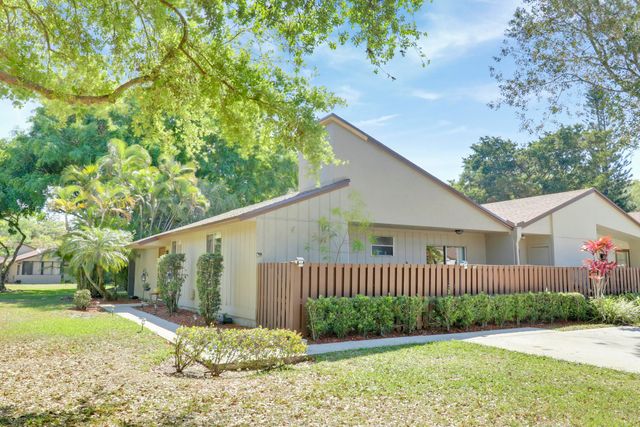22274 Misty Woods Way, Boca Raton, FL 33428