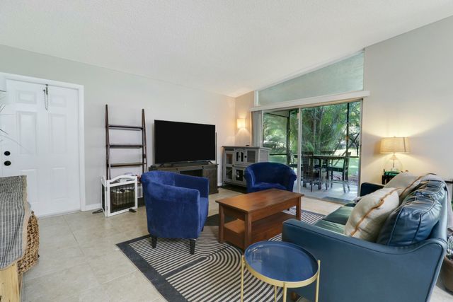 22274 Misty Woods Way, Boca Raton, FL 33428