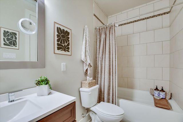2207 Pasadena DR 1, Austin, TX 78757