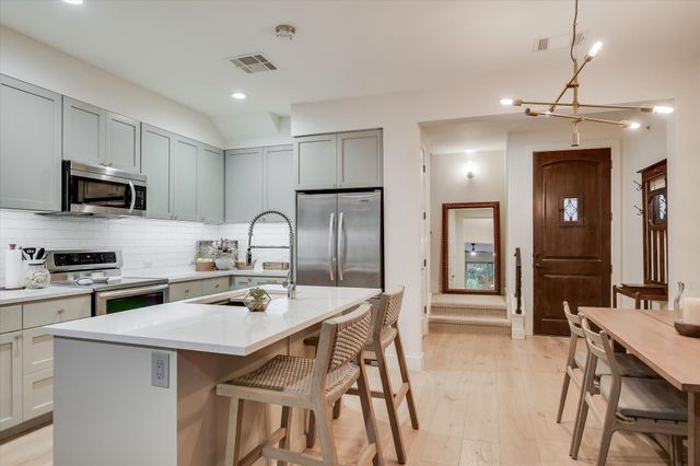2207 Pasadena DR 1, Austin, TX 78757