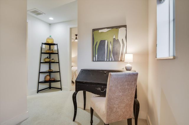 2207 Pasadena DR 1, Austin, TX 78757