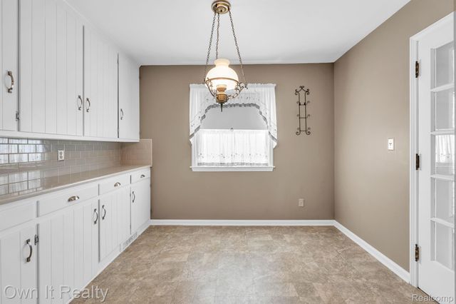 1830 BELMONT Street, Dearborn, MI 48128