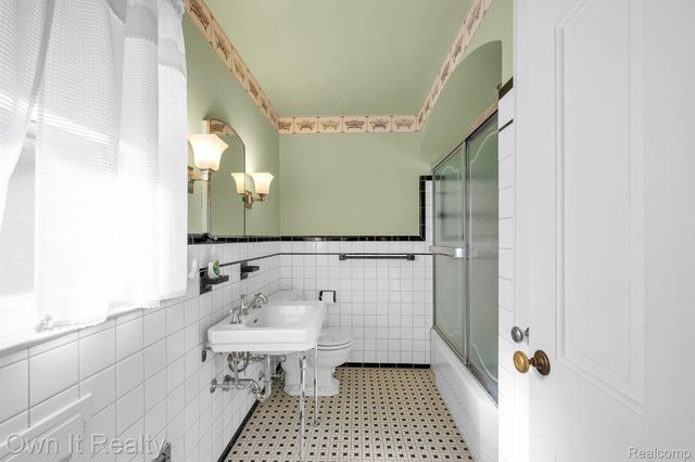 1830 BELMONT Street, Dearborn, MI 48128