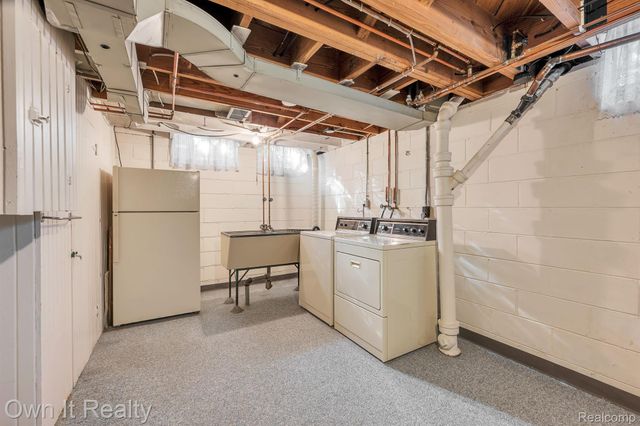 1830 BELMONT Street, Dearborn, MI 48128