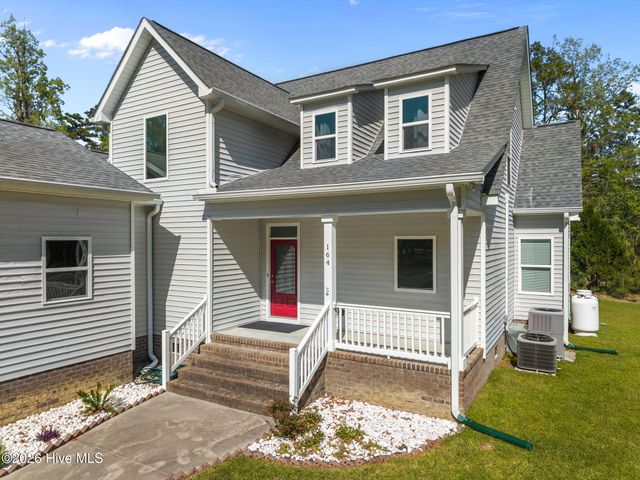 164 Bay View Drive, Chocowinity, NC 27817