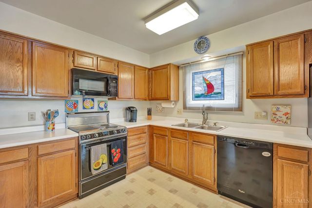 3170 Lakepointe Court, Cincinnati, OH 45248