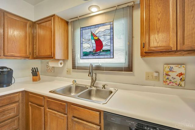 3170 Lakepointe Court, Cincinnati, OH 45248