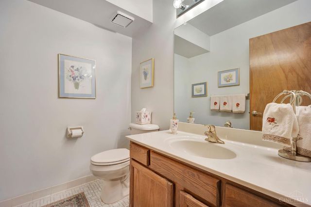 3170 Lakepointe Court, Cincinnati, OH 45248