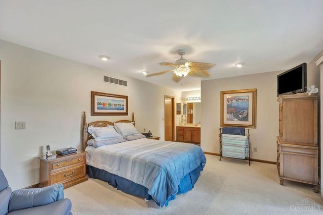 3170 Lakepointe Court, Cincinnati, OH 45248