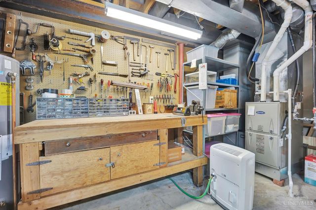 3170 Lakepointe Court, Cincinnati, OH 45248