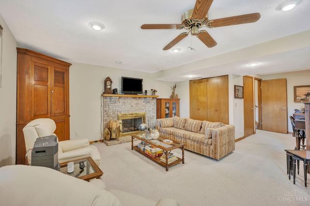 3170 Lakepointe Court, Cincinnati, OH 45248