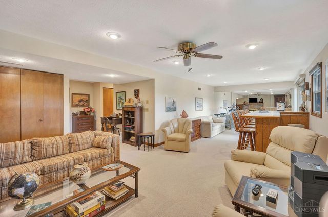 3170 Lakepointe Court, Cincinnati, OH 45248
