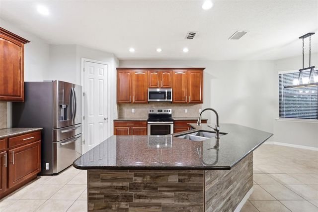109 ELISSAR DRIVE, Debary, FL 32713