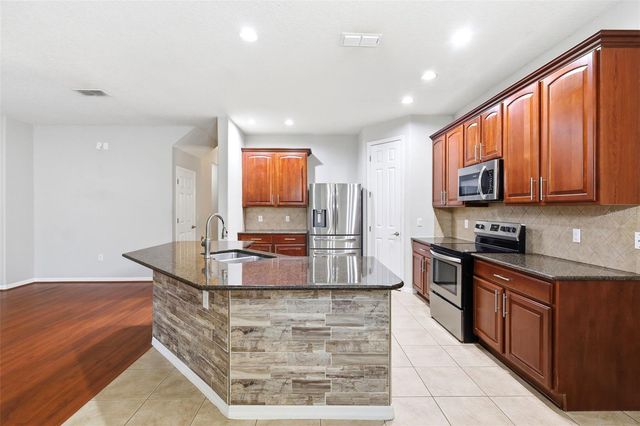 109 ELISSAR DRIVE, Debary, FL 32713
