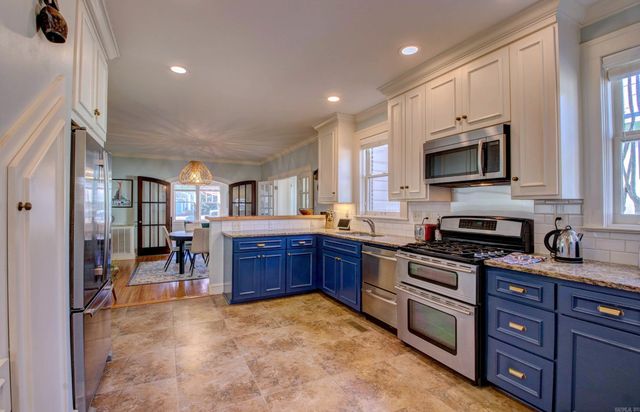 205 Crystal Ct, Little Rock, AR 72205