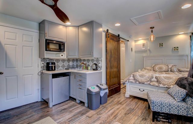 205 Crystal Ct, Little Rock, AR 72205