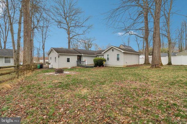 1605 AIRPORT LN, Accokeek, MD 20607