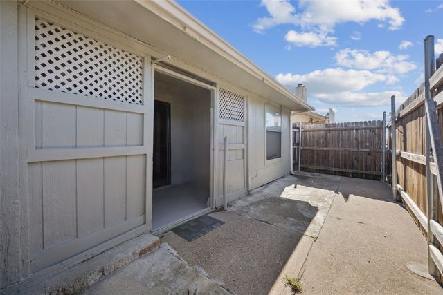 2718 Sherry Street, Arlington, TX 76014