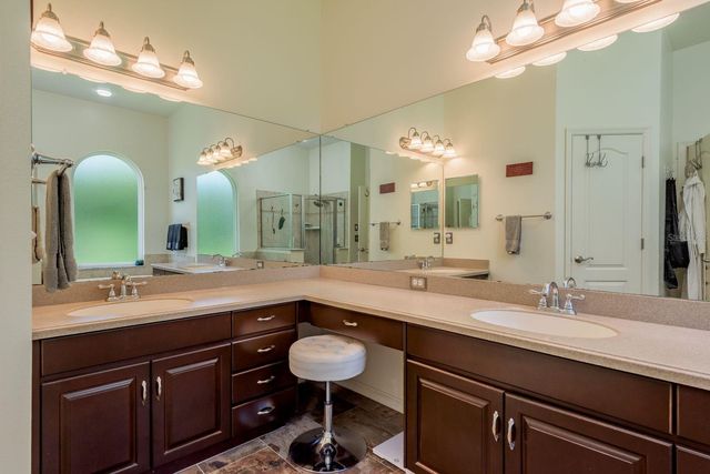 5920 BRAMBLE BUSH COURT, Zephyrhills, FL 33541