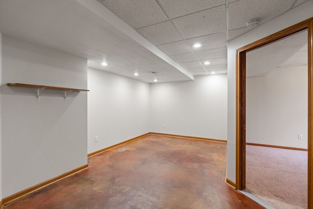 1629 NW College Avenue, Ankeny, IA 50023