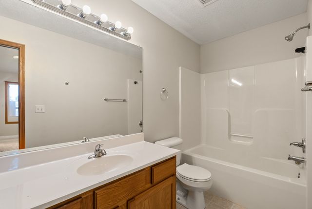 1629 NW College Avenue, Ankeny, IA 50023