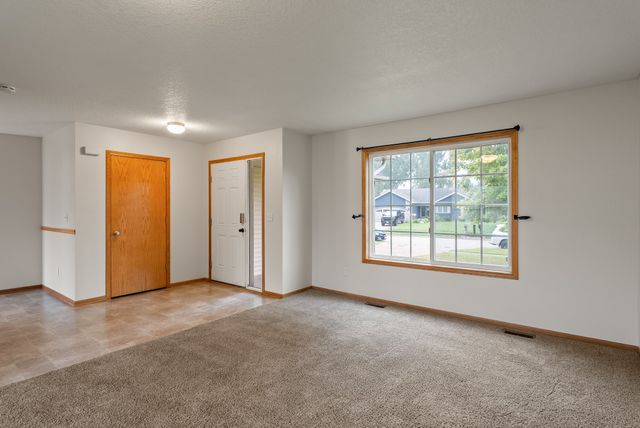 1629 NW College Avenue, Ankeny, IA 50023