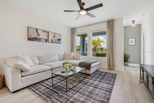 5722 SILVER SUN DR, Apollo Beach, FL 33572