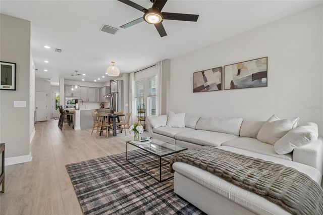 5722 SILVER SUN DR, Apollo Beach, FL 33572