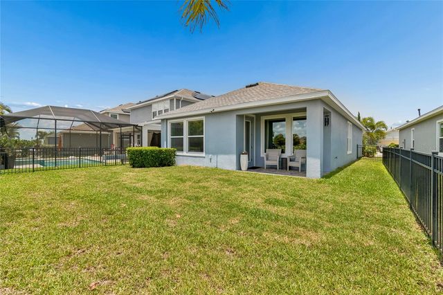5722 SILVER SUN DR, Apollo Beach, FL 33572