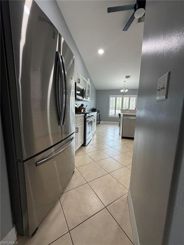 1016 Cleveland AVE, Lehigh Acres, FL 33972