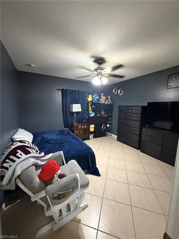 1016 Cleveland AVE, Lehigh Acres, FL 33972