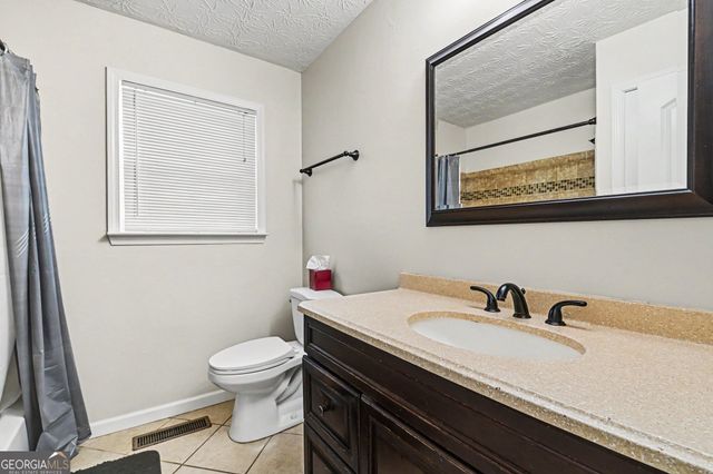 237 Palmetto Road, Tyrone, GA 30290