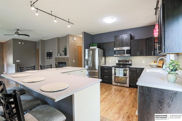 18921 K Street, Omaha, NE 68135