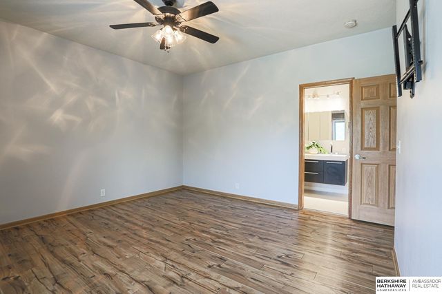 18921 K Street, Omaha, NE 68135