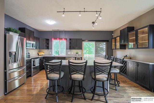 18921 K Street, Omaha, NE 68135
