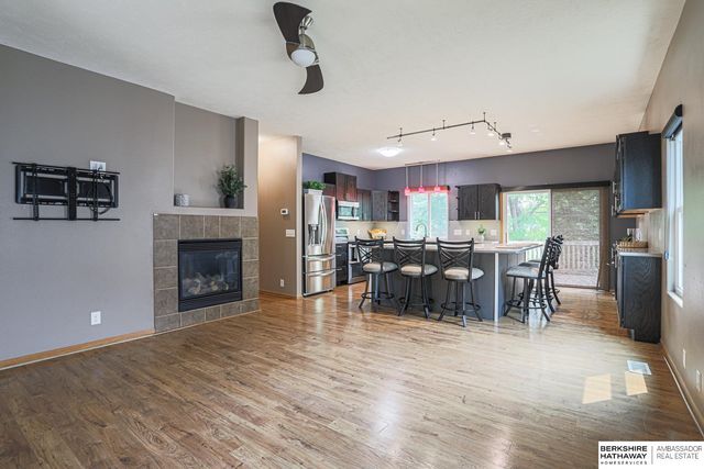 18921 K Street, Omaha, NE 68135