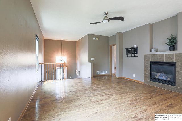 18921 K Street, Omaha, NE 68135