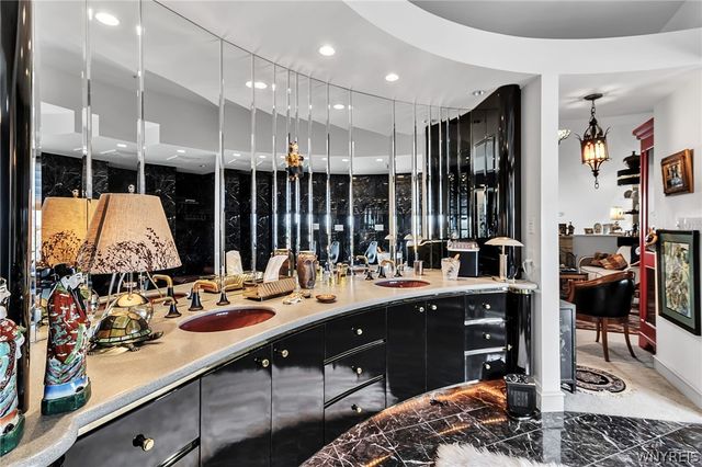 40 Waterfront Circle 401, Buffalo, NY 14202