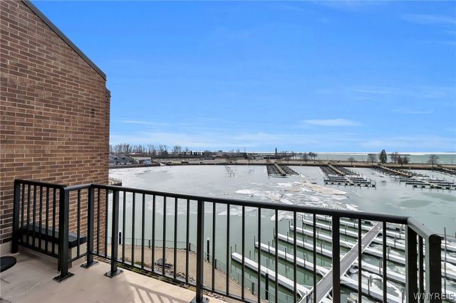 40 Waterfront Circle 401, Buffalo, NY 14202