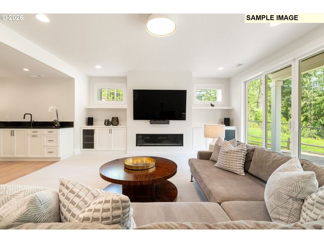 12162 Nw STEWARTRIDGE Ln, Portland, OR 97229