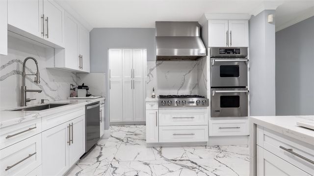 1700 SW 5th Ct, Fort Lauderdale, FL 33312