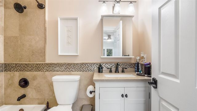 1700 SW 5th Ct, Fort Lauderdale, FL 33312