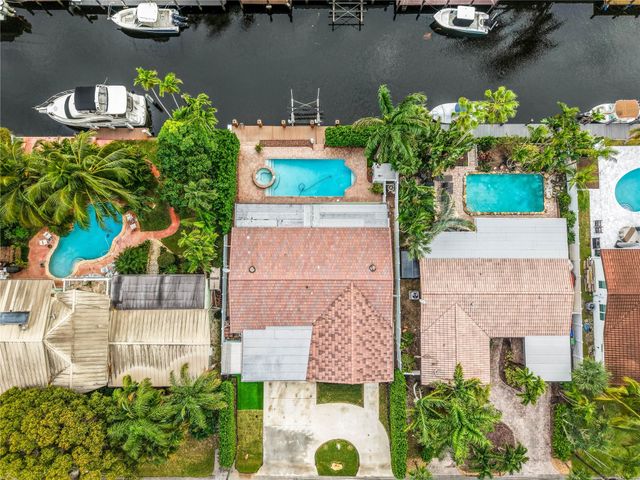 1700 SW 5th Ct, Fort Lauderdale, FL 33312