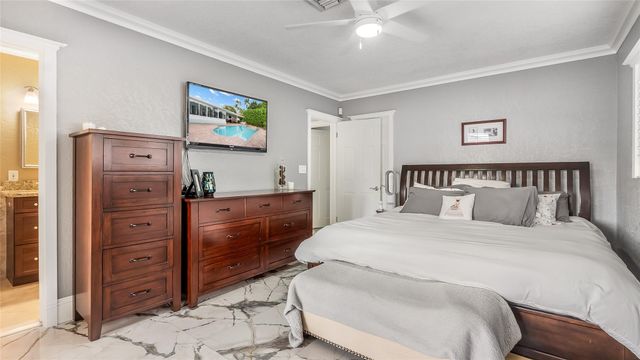 1700 SW 5th Ct, Fort Lauderdale, FL 33312