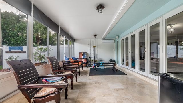 1700 SW 5th Ct, Fort Lauderdale, FL 33312