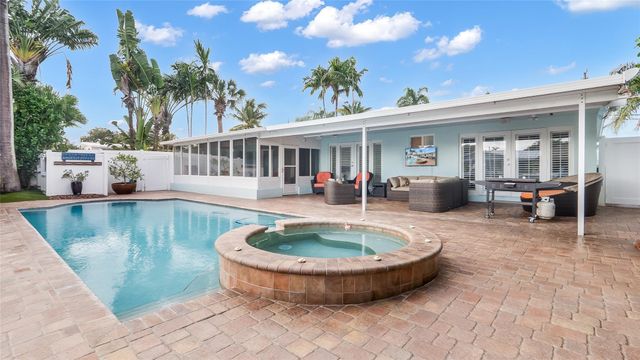 1700 SW 5th Ct, Fort Lauderdale, FL 33312