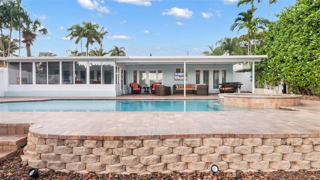 1700 SW 5th Ct, Fort Lauderdale, FL 33312