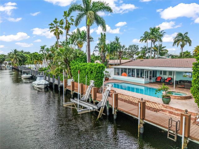 1700 SW 5th Ct, Fort Lauderdale, FL 33312