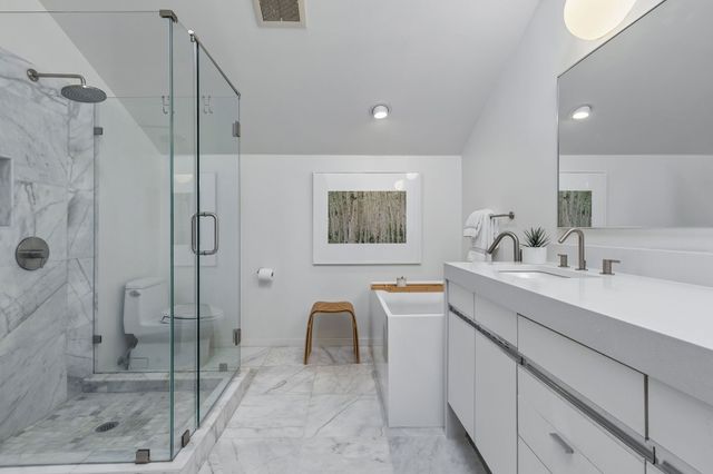 5990 Lindenshire Lane 121, Dallas, TX 75230