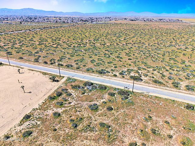 Cor 110th Ste Pav, Sun Village, CA 93543